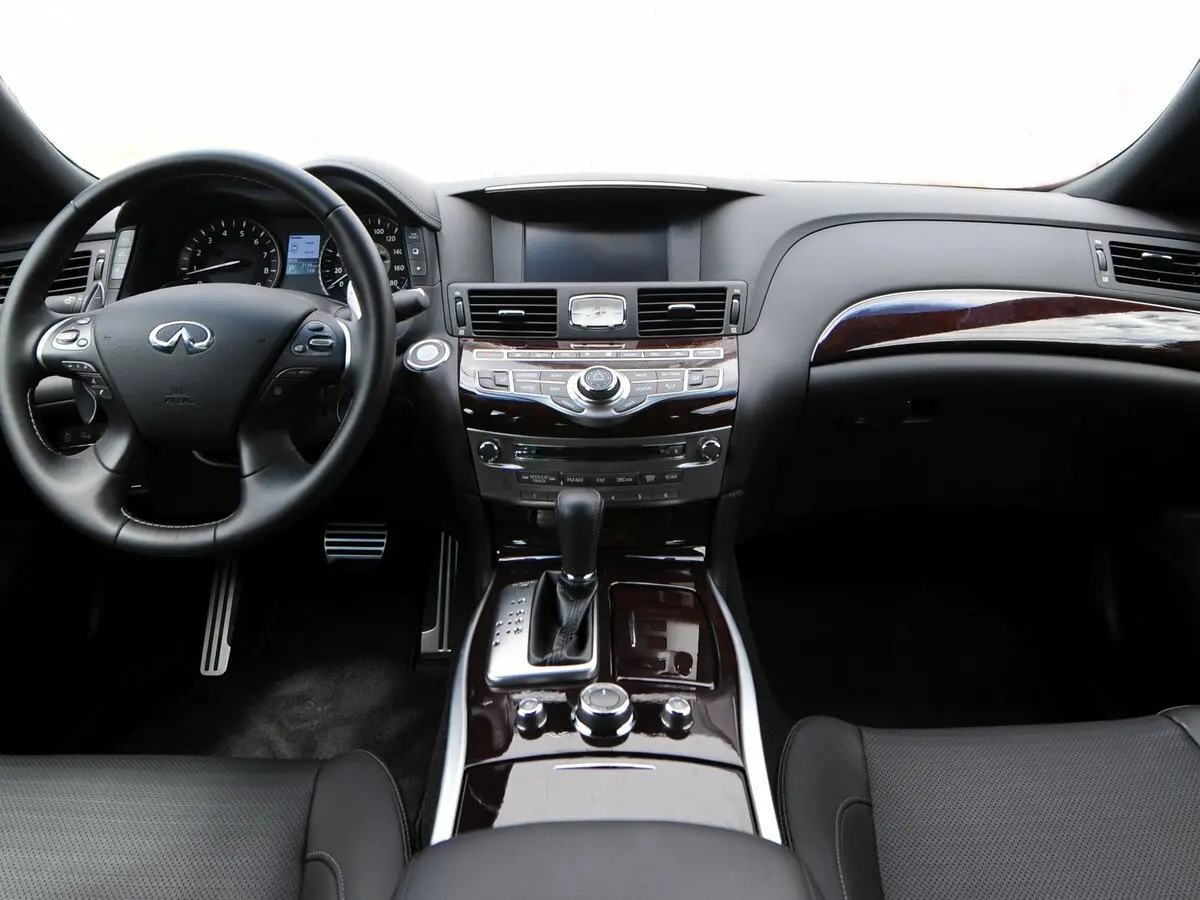 Infiniti Q70 I Рестайлинг Седан Long — сүрөт 6