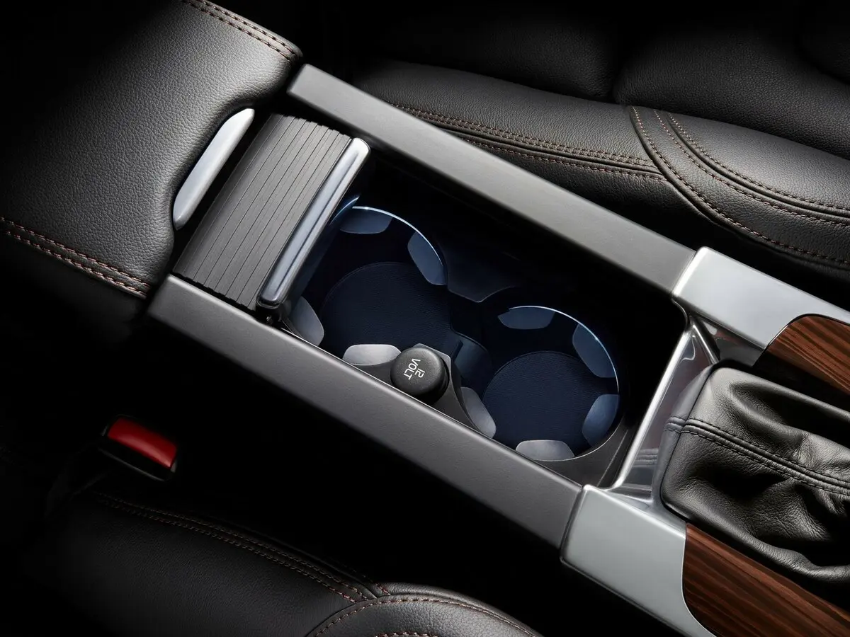 Volvo S60 Cross Country 2015 – 2018 Седан — photo 11