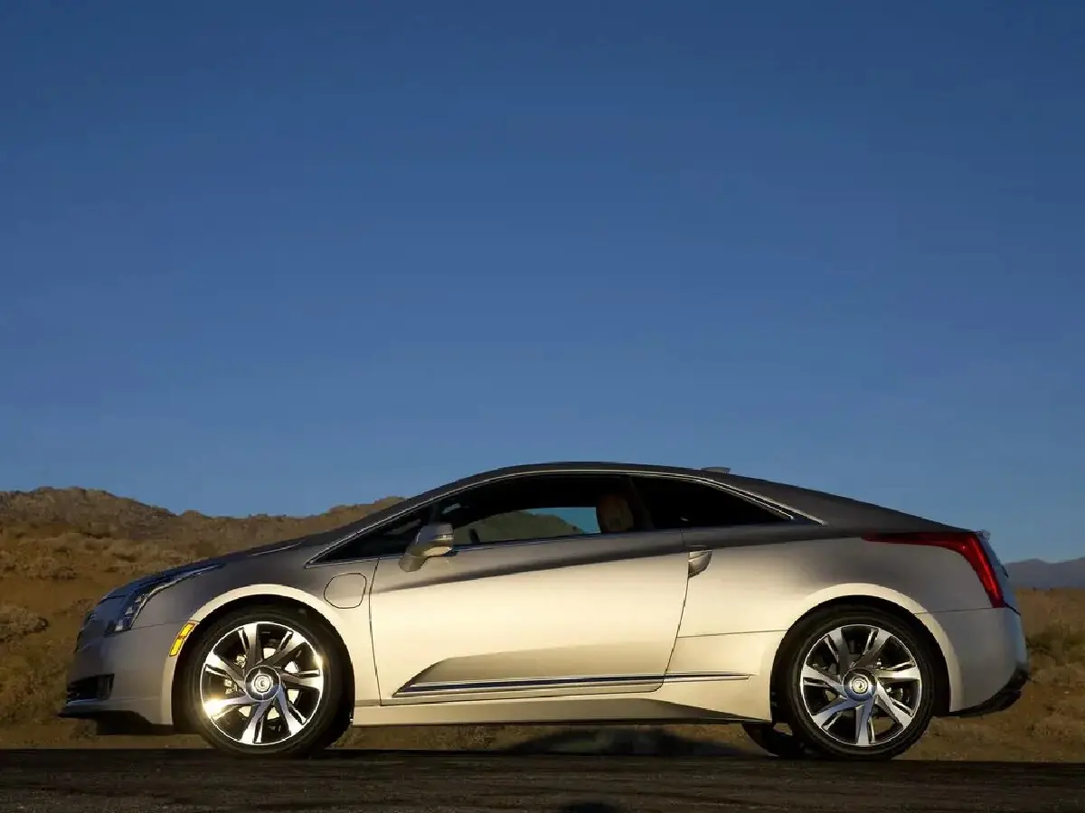 Cadillac ELR I Рестайлинг Купе — сүрөт 2