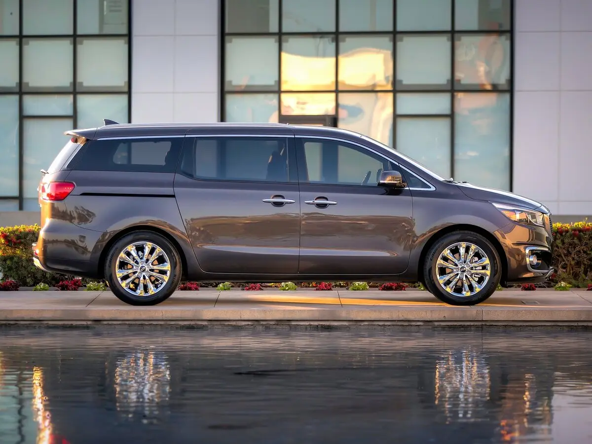 Kia Sedona III Минивэн — сүрөт 2