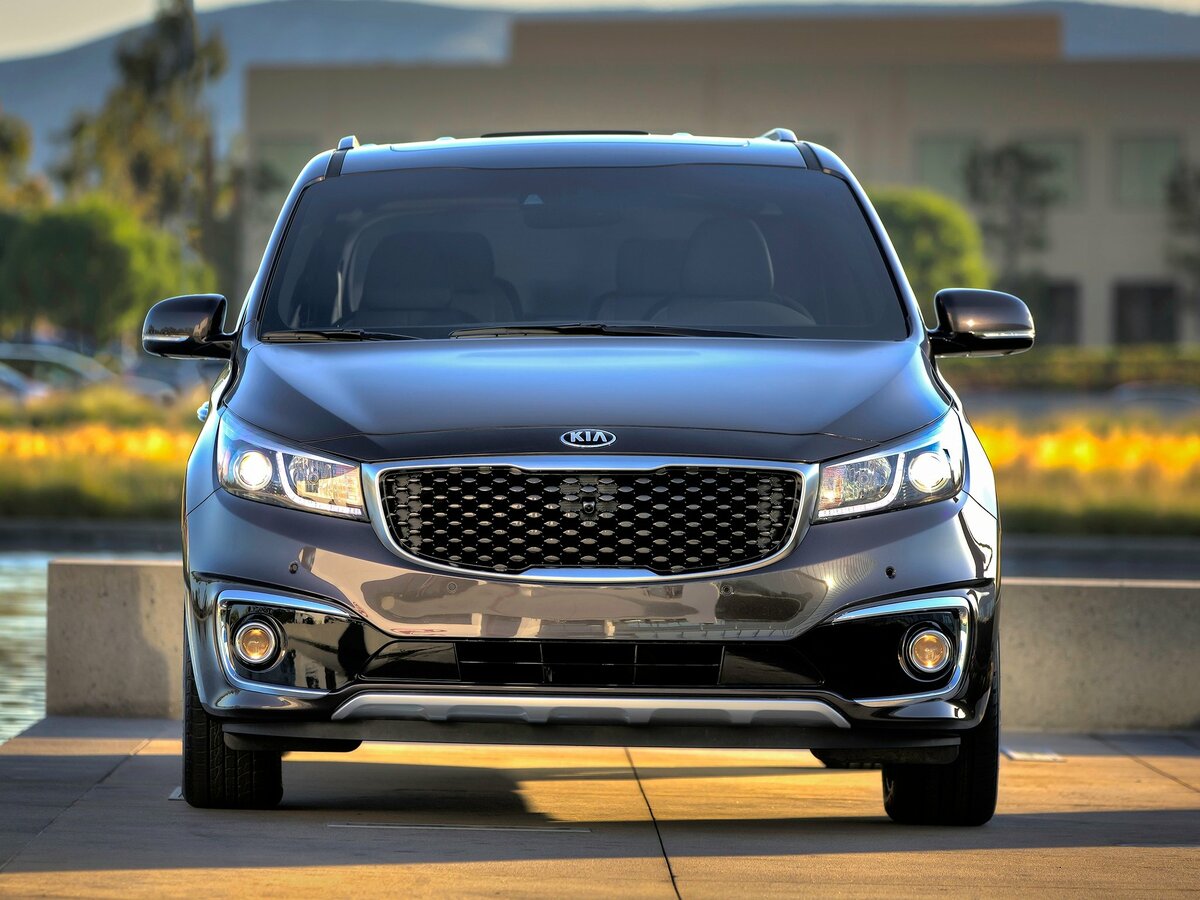 Kia Sedona III Минивэн — фото 3