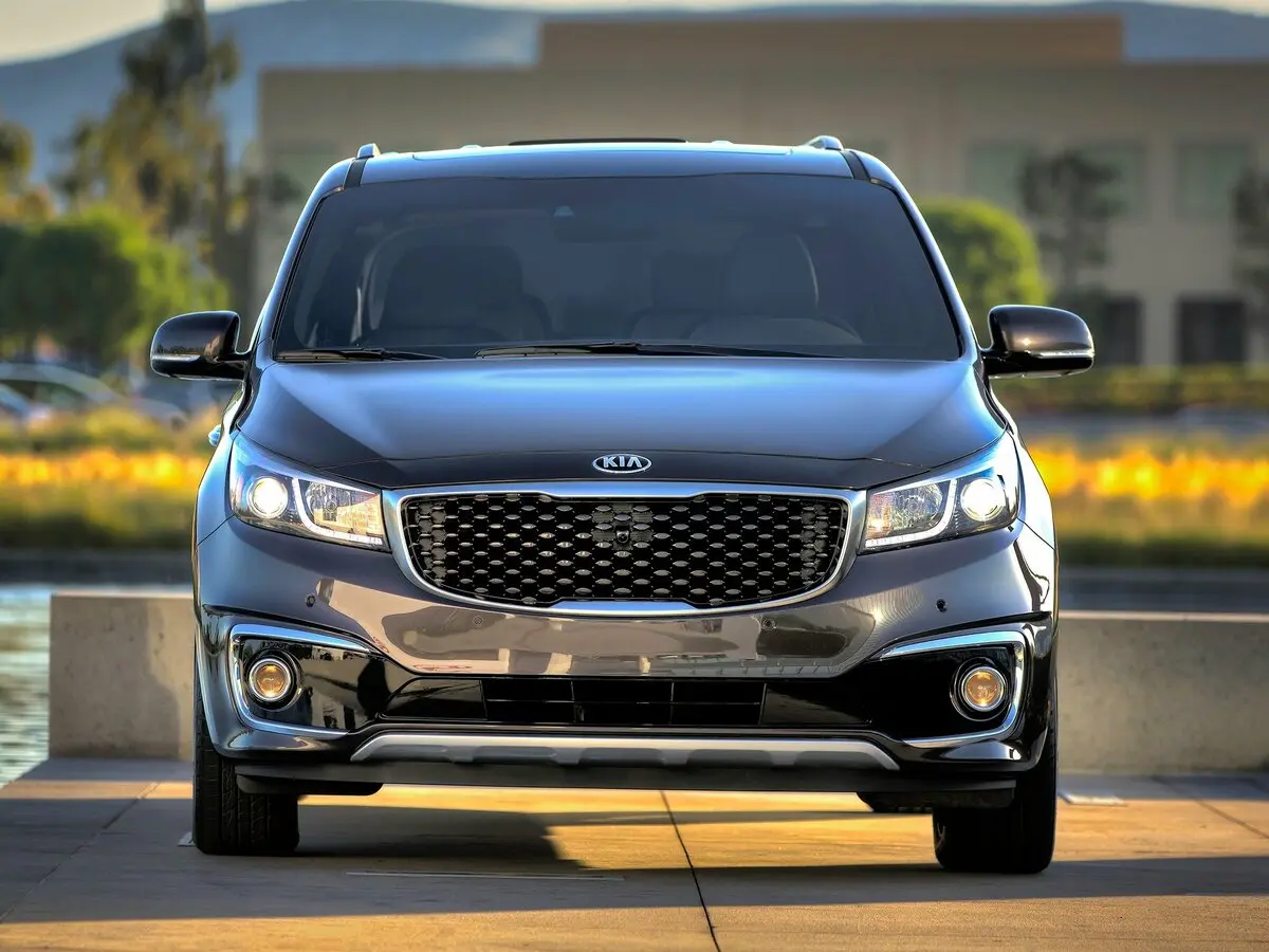 Kia Sedona III Минивэн — сүрөт 3