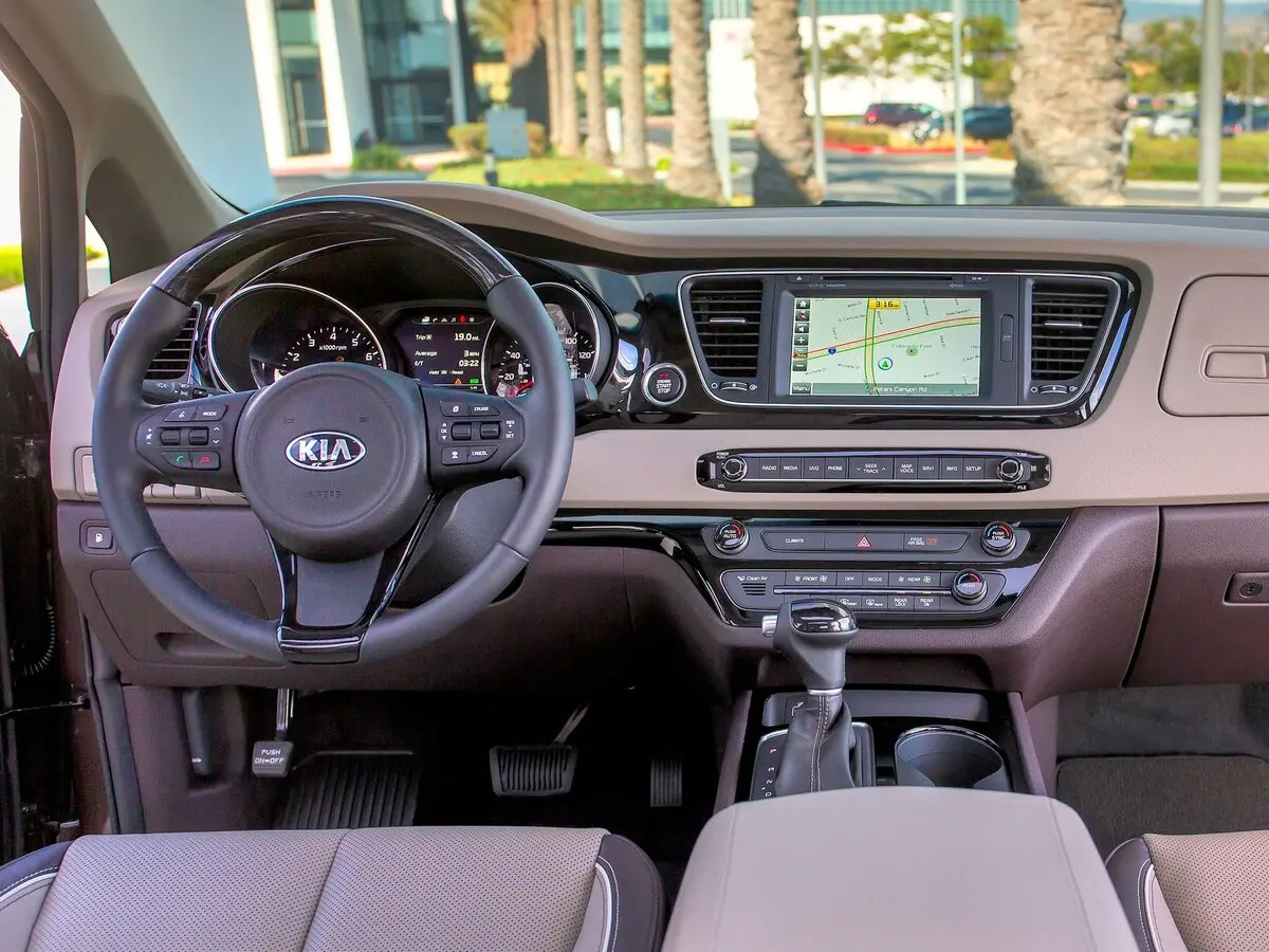 Kia Sedona III Минивэн — сүрөт 6