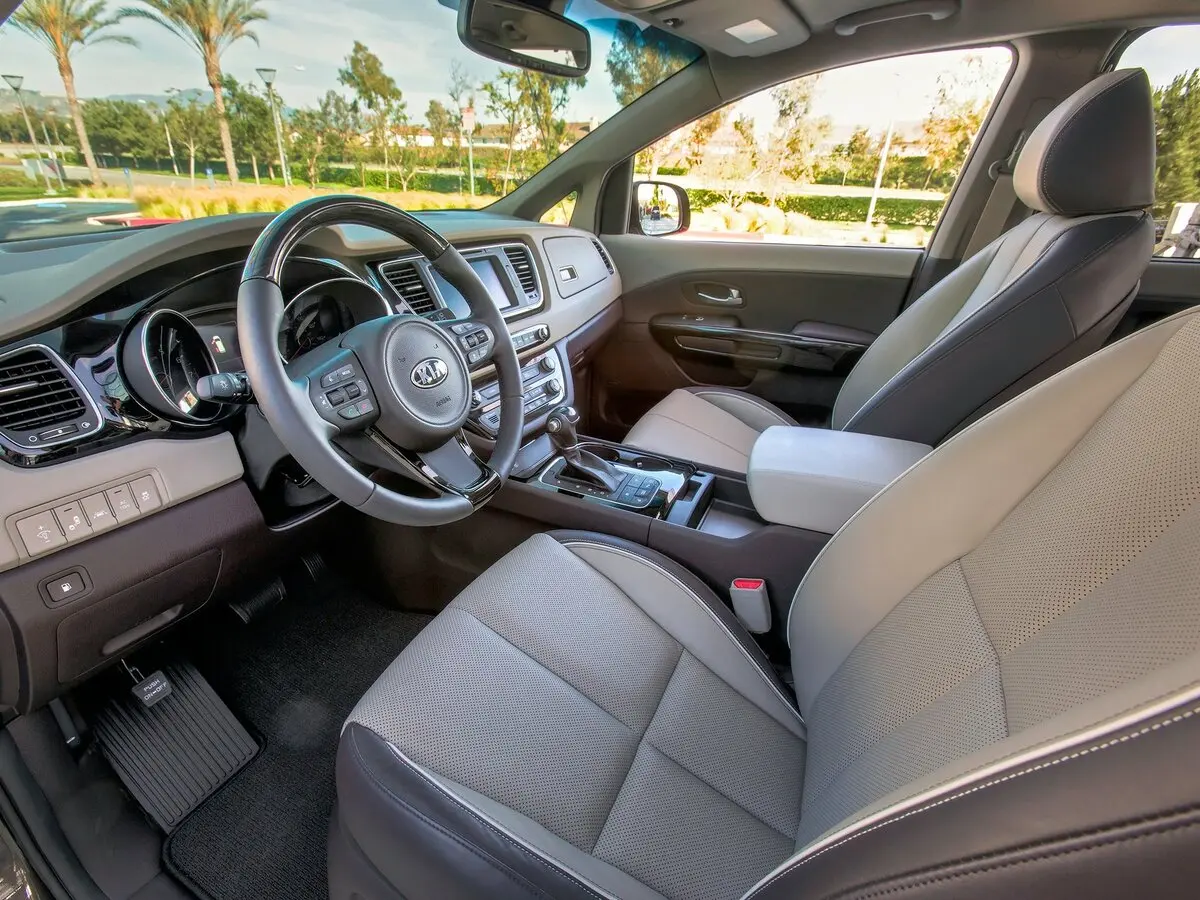 Kia Sedona III Минивэн — сүрөт 7