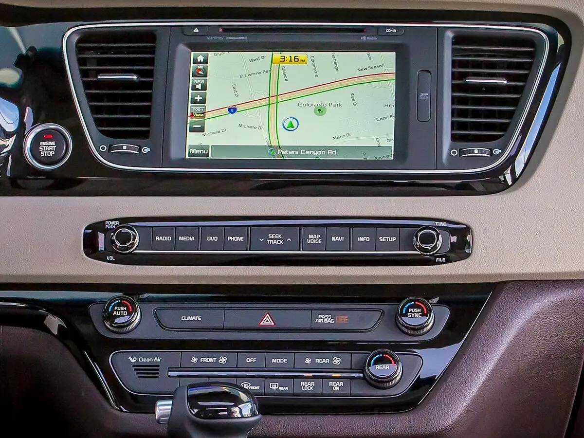 Kia Sedona III Минивэн — сүрөт 16