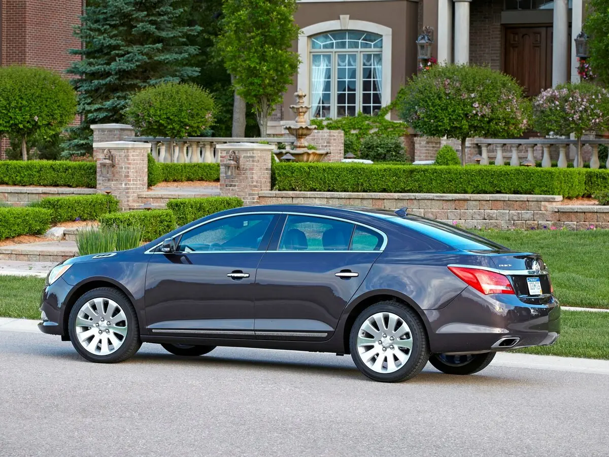 Buick LaCrosse II Рестайлинг Седан — сүрөт 2