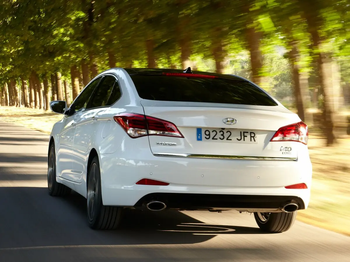 Hyundai i40 I Рестайлинг Седан — сүрөт 4