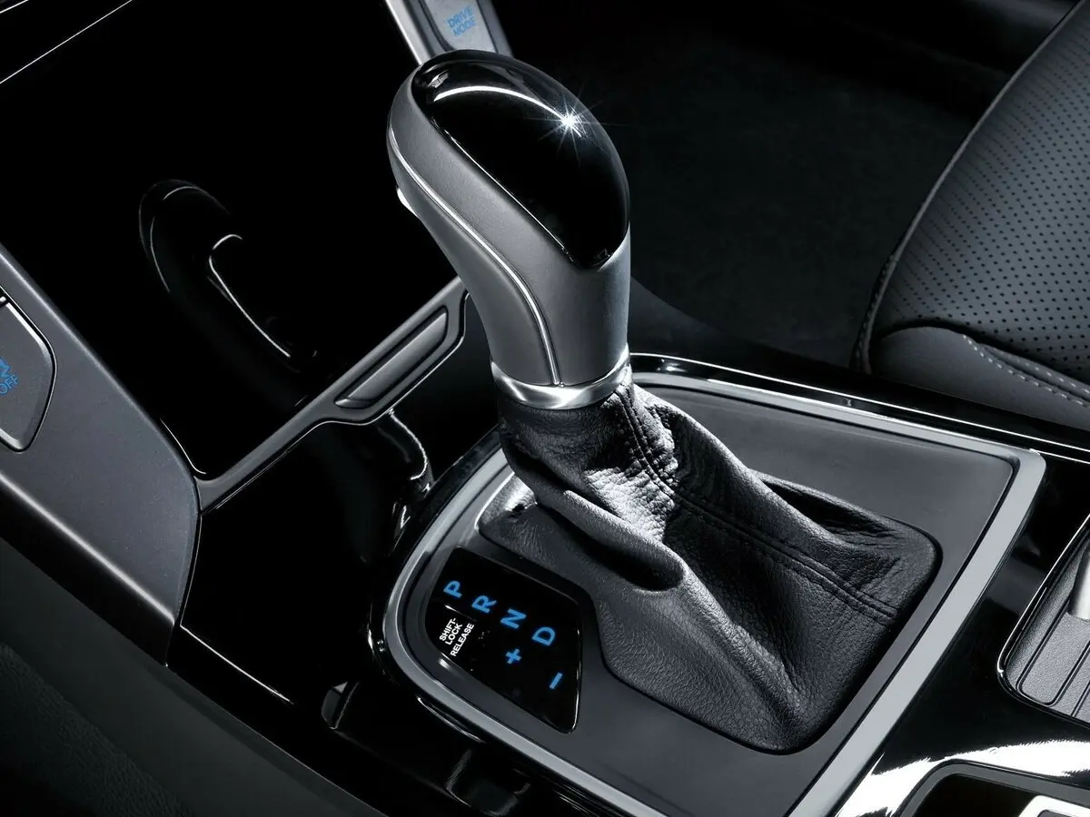 Hyundai i40 I Рестайлинг Седан — сүрөт 13