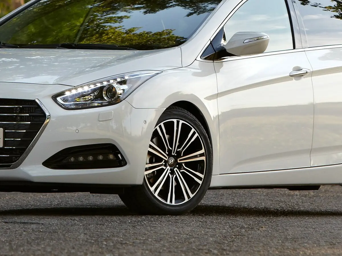 Hyundai i40 I Рестайлинг Седан — сүрөт 18