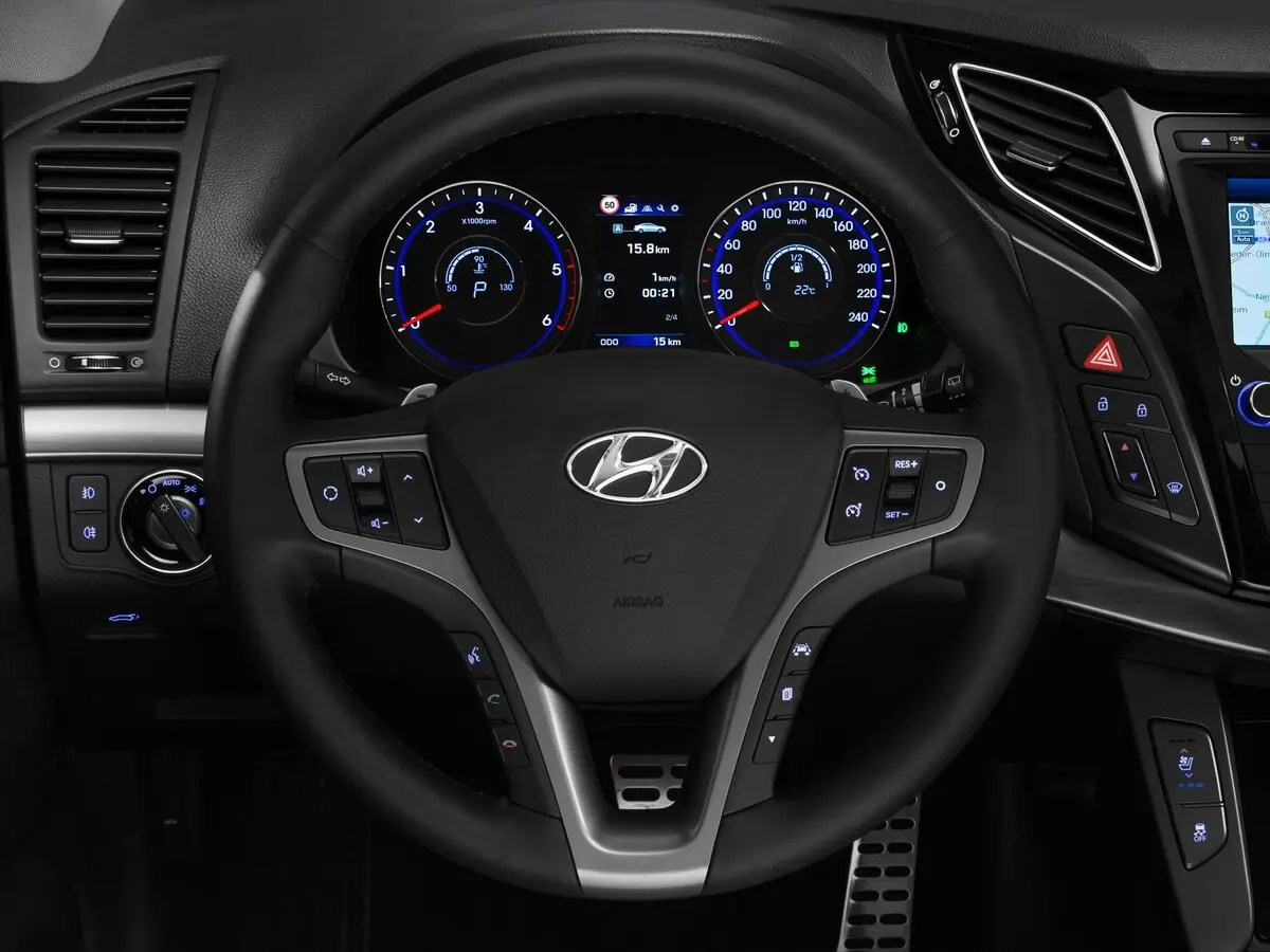 Hyundai i40 I Рестайлинг Универсал 5 дв. — 照片 8