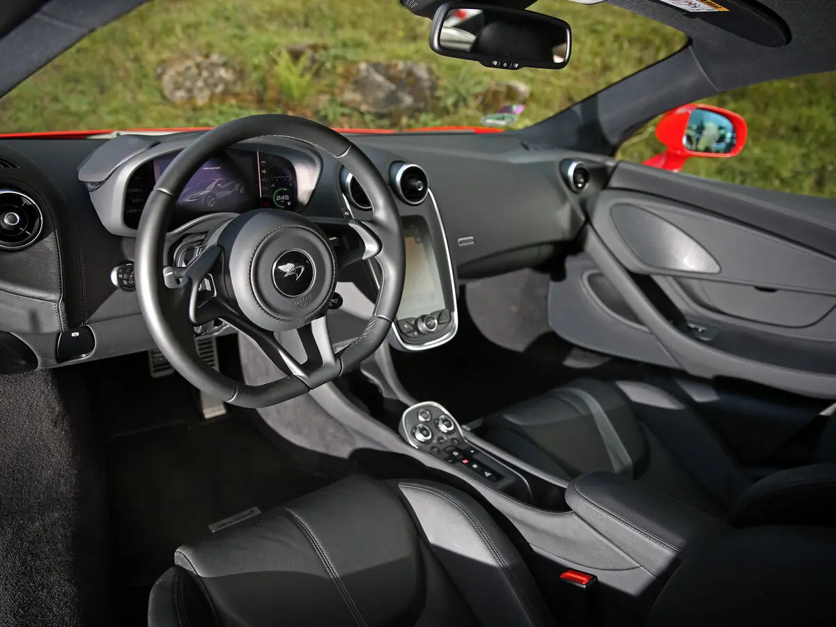McLaren 540C I Купе — photo 7