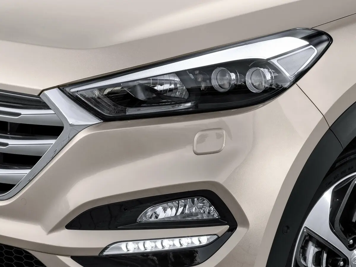 Hyundai Tucson III Внедорожник 5 дв. — photo 12