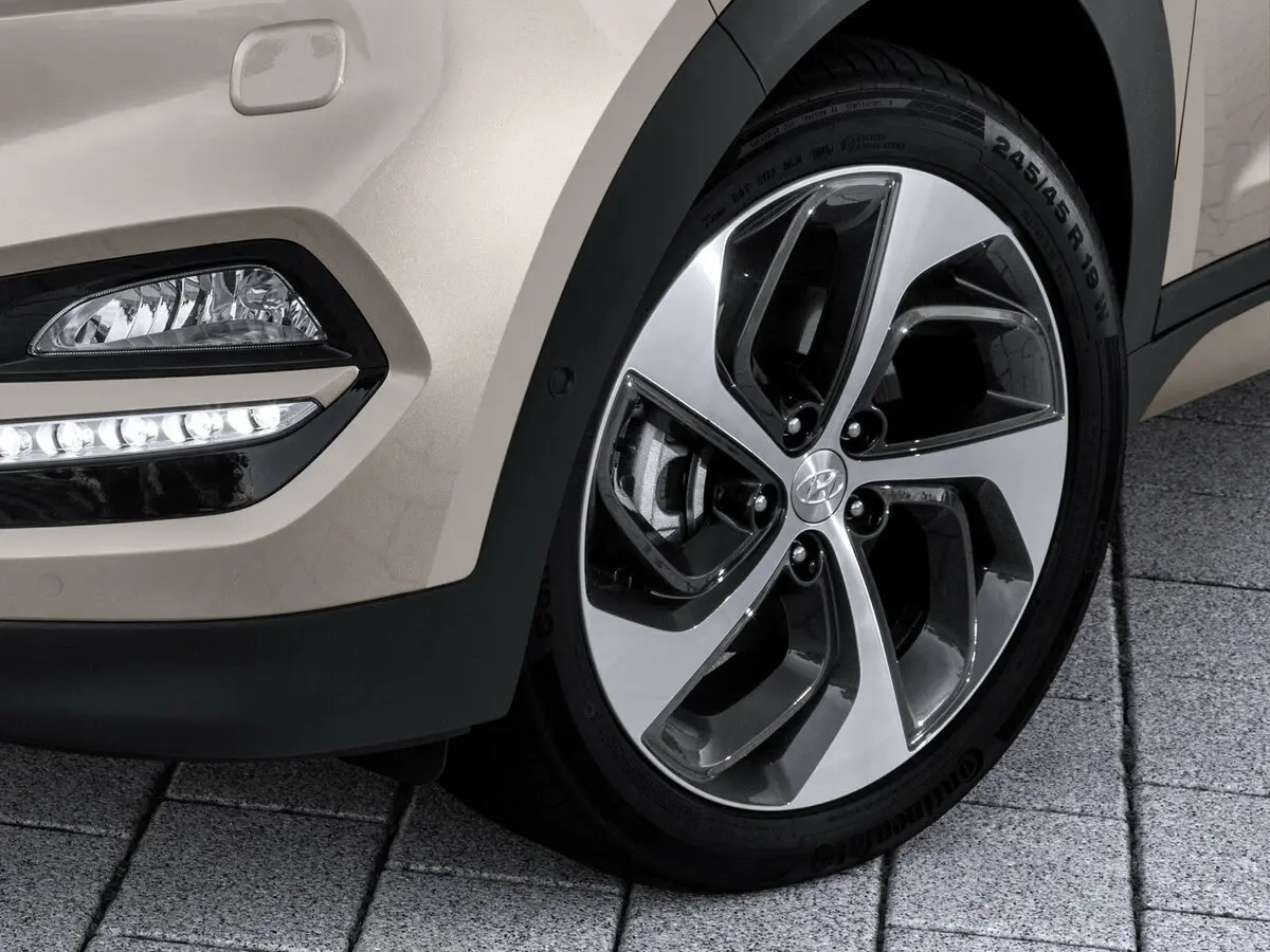 Hyundai Tucson III Внедорожник 5 дв. — photo 16