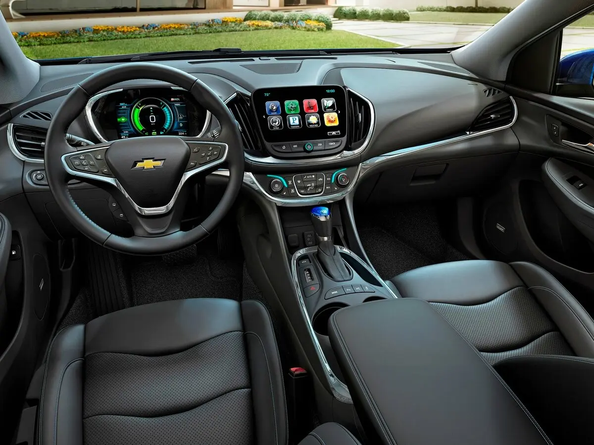 Chevrolet Volt II Хэтчбек 5 дв. — photo 5