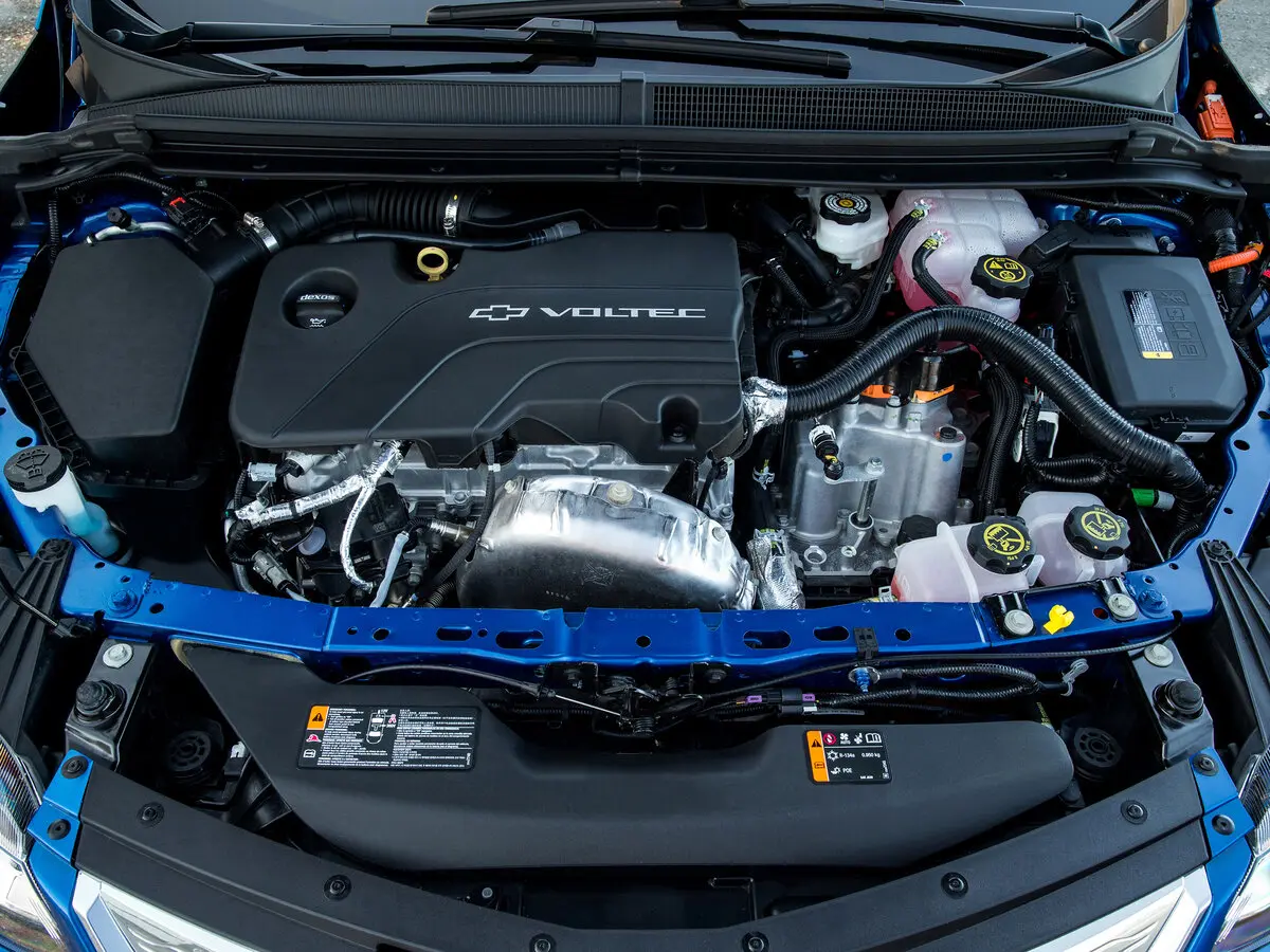 Chevrolet Volt II Хэтчбек 5 дв. — photo 13