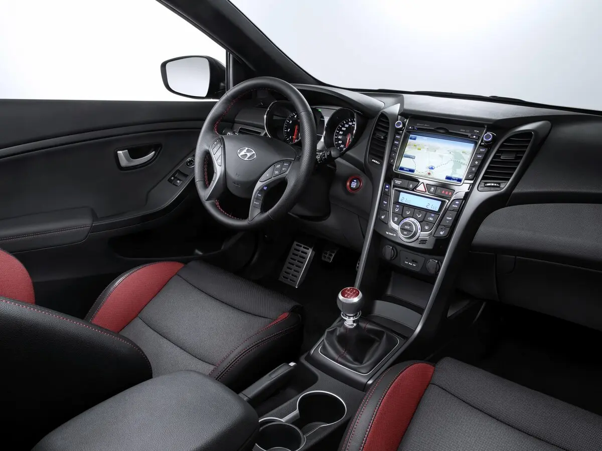 Hyundai i30 II Рестайлинг Хэтчбек 3 дв. — фото 7