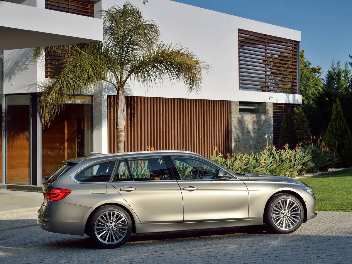 BMW 3 серии VI (F3x) Рестайлинг Универсал 5 дв. — сүрөт 2