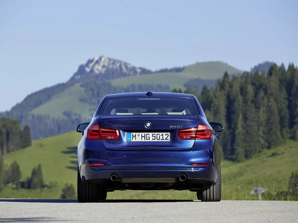 BMW 3 серии VI (F3x) Рестайлинг Седан — сүрөт 4