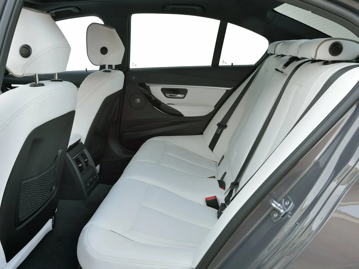 BMW 3 серии VI (F3x) Рестайлинг Седан — сүрөт 10