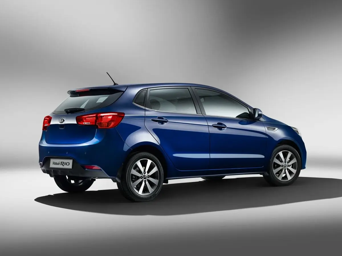 Kia Rio III Рестайлинг Хэтчбек 5 дв. — фото 4
