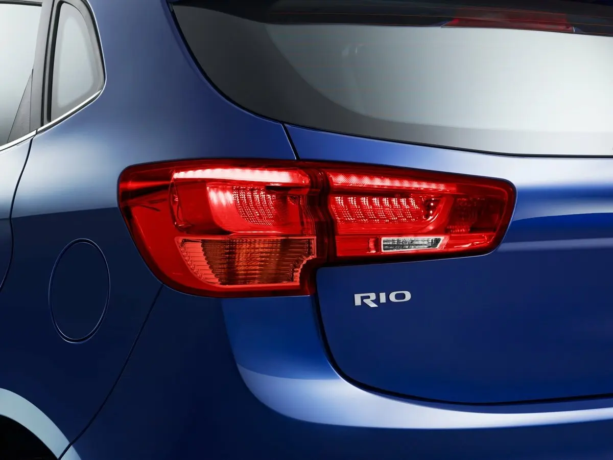 Kia Rio III Рестайлинг Хэтчбек 5 дв. — фото 11