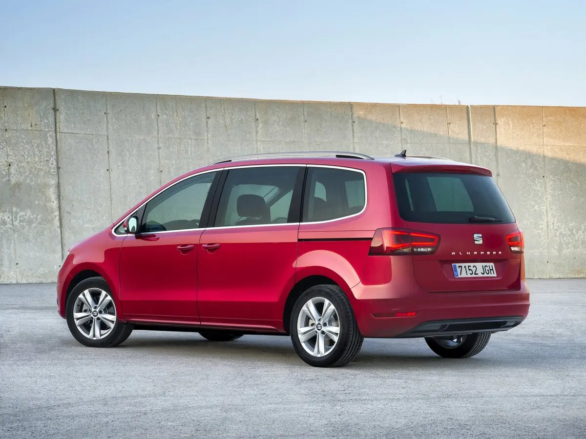 SEAT Alhambra II Рестайлинг Минивэн — 照片 5