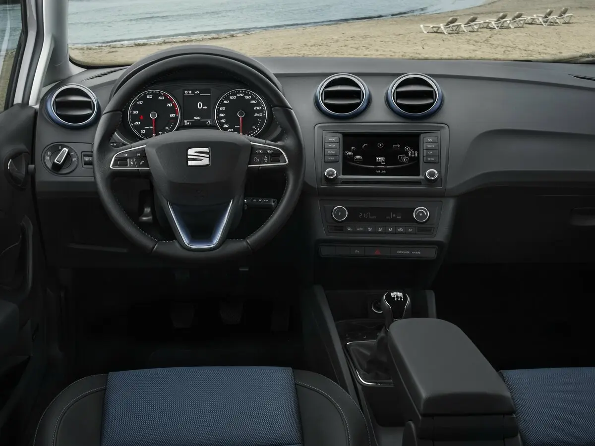 SEAT Ibiza IV Рестайлинг 2 Хэтчбек 5 дв. — 照片 4