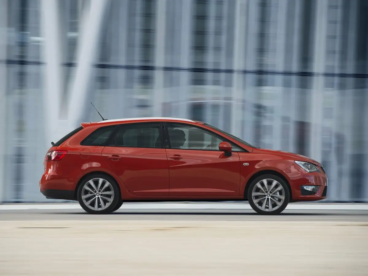 SEAT Ibiza IV Рестайлинг 2 Универсал 5 дв. — 照片 2