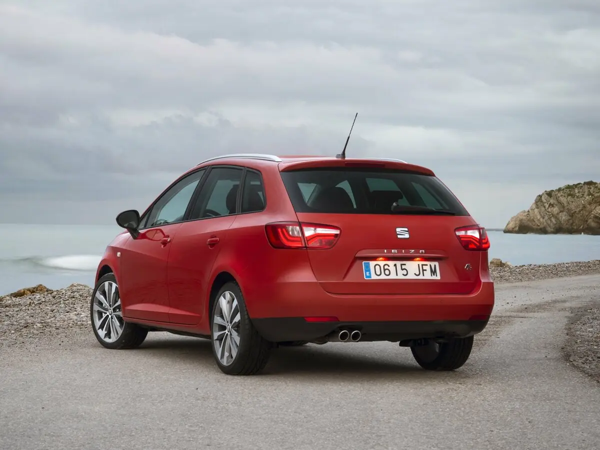 SEAT Ibiza IV Рестайлинг 2 Универсал 5 дв. — 照片 3