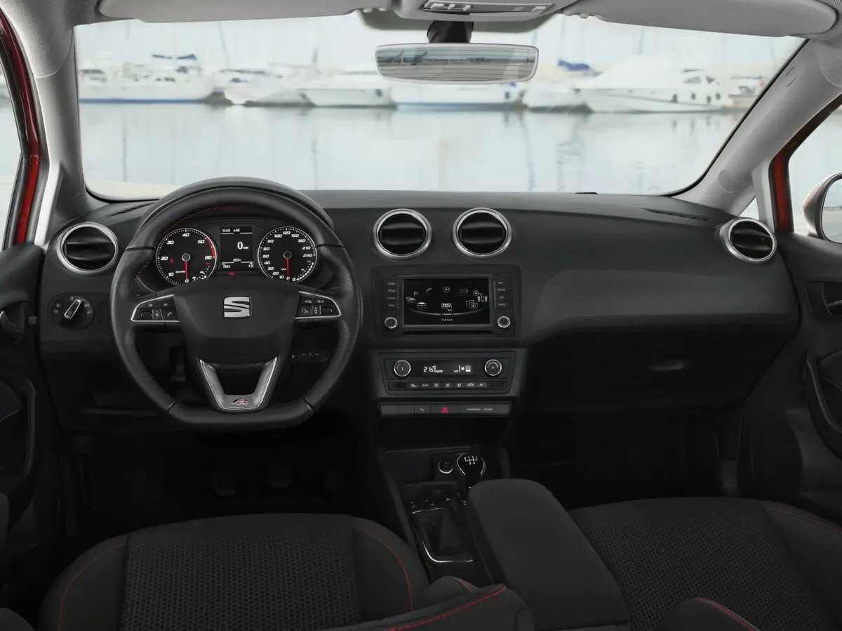 SEAT Ibiza IV Рестайлинг 2 Универсал 5 дв. — 照片 4
