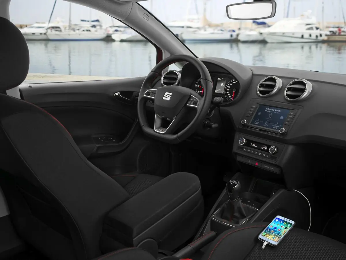 SEAT Ibiza IV Рестайлинг 2 Универсал 5 дв. — 照片 5