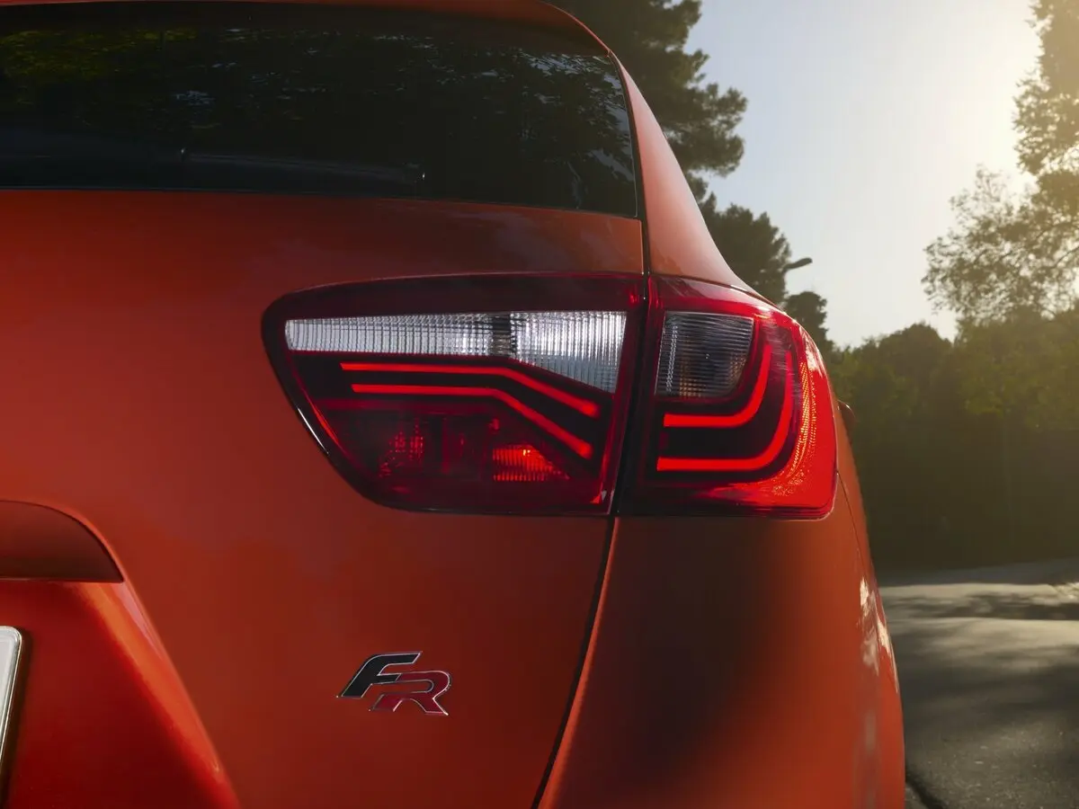 SEAT Ibiza IV Рестайлинг 2 Универсал 5 дв. — 照片 9