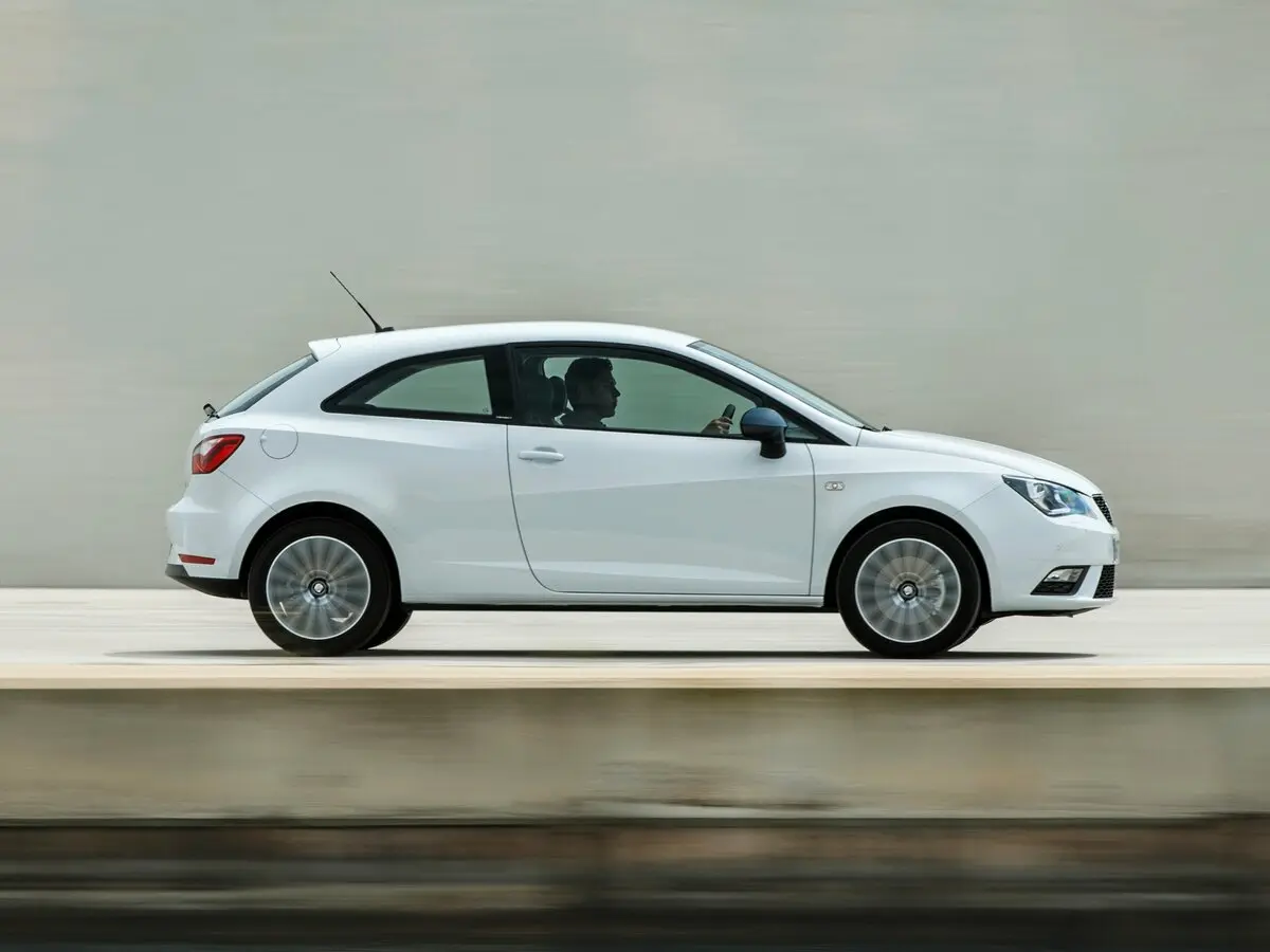 SEAT Ibiza IV Рестайлинг 2 Хэтчбек 3 дв. — сүрөт 2