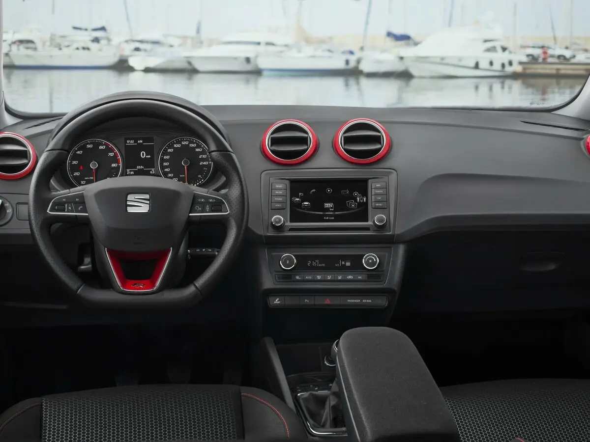 SEAT Ibiza IV Рестайлинг 2 Хэтчбек 3 дв. — сүрөт 5