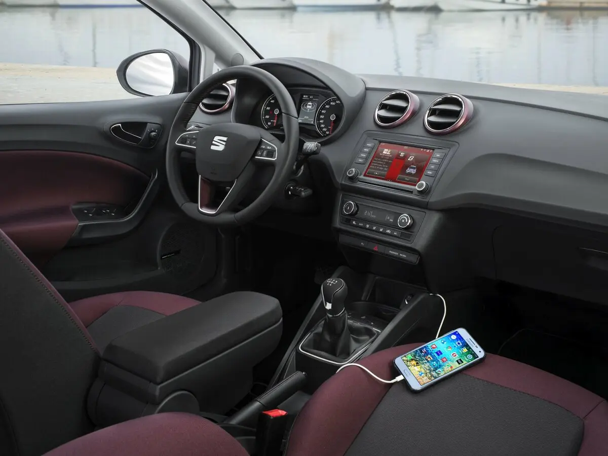 SEAT Ibiza IV Рестайлинг 2 Хэтчбек 3 дв. — сүрөт 6