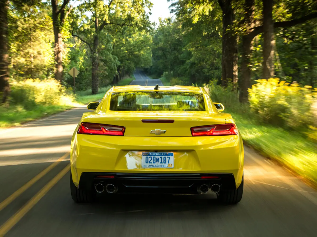 Chevrolet Camaro VI Купе — сүрөт 4