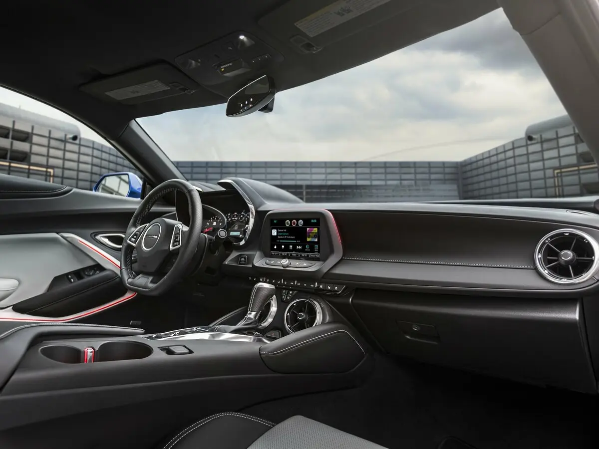 Chevrolet Camaro VI Купе — сүрөт 7