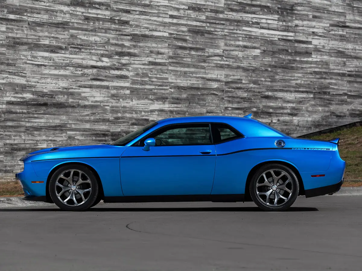 Dodge Challenger III Рестайлинг 2 Купе — сүрөт 2