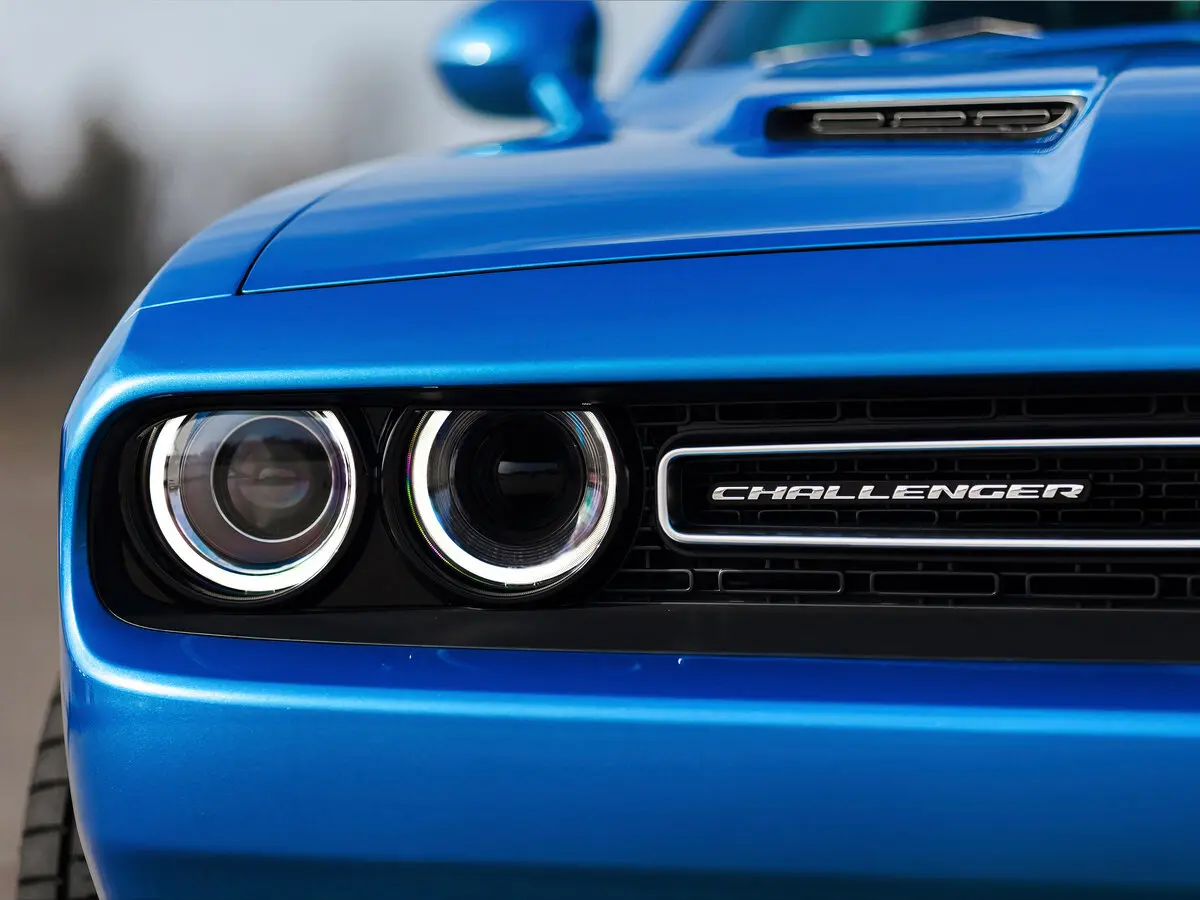 Dodge Challenger III Рестайлинг 2 Купе — сүрөт 15