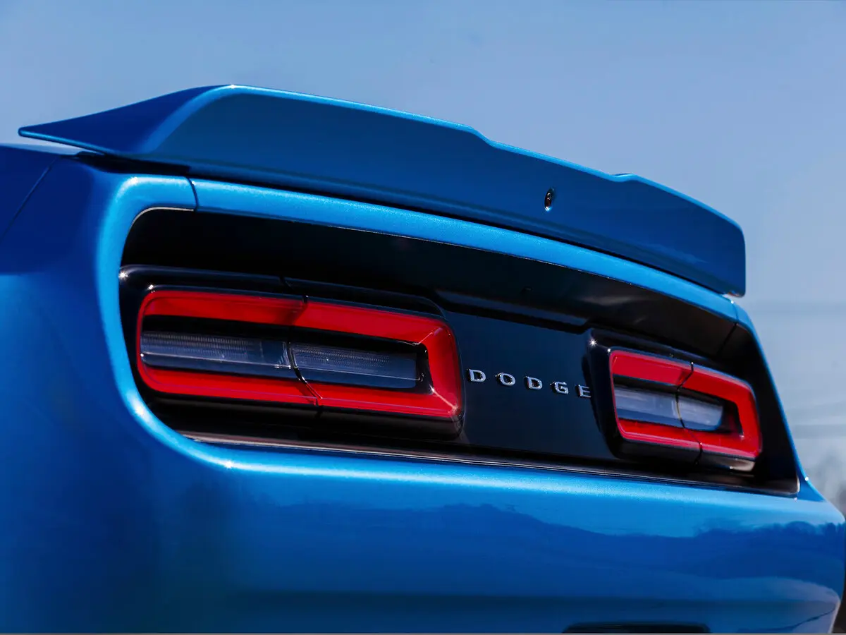 Dodge Challenger III Рестайлинг 2 Купе — сүрөт 16