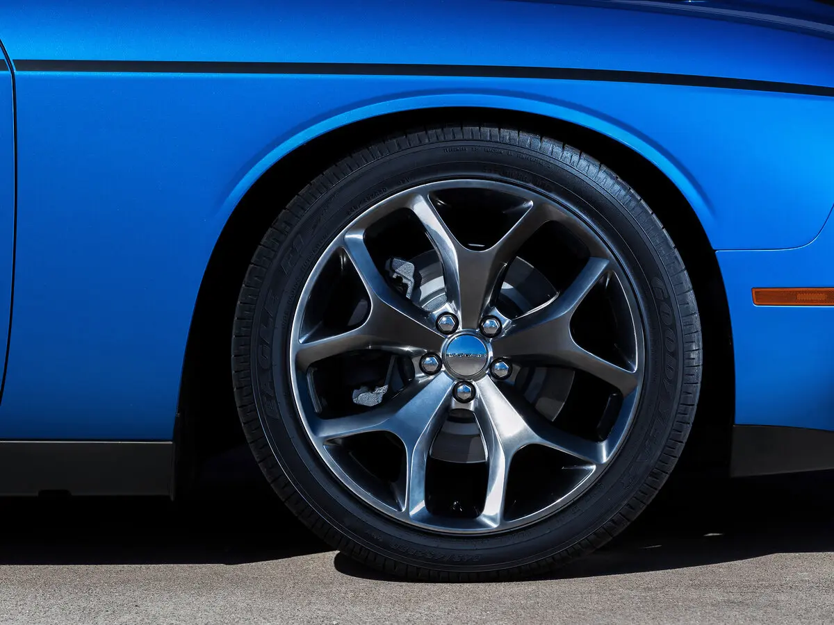 Dodge Challenger III Рестайлинг 2 Купе — сүрөт 19