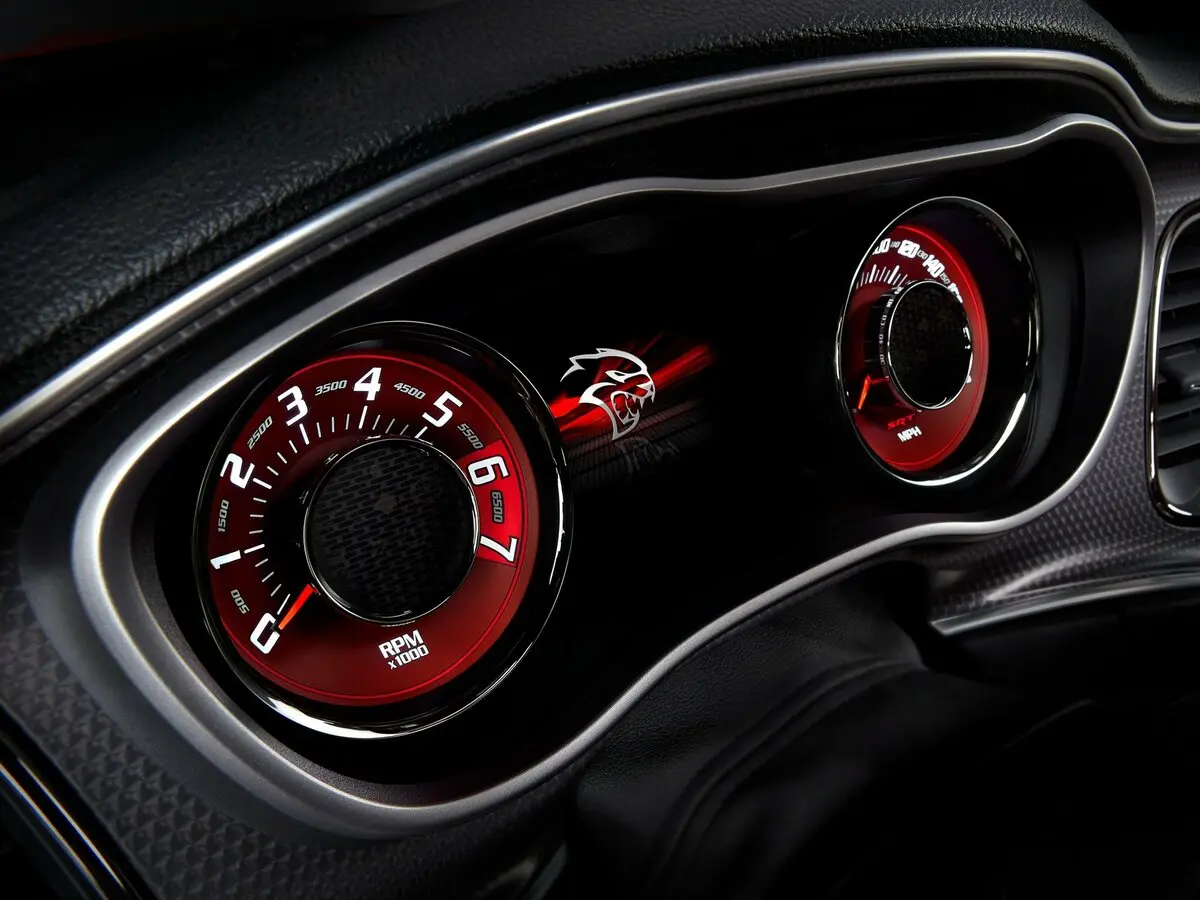 Dodge Challenger III Рестайлинг 2 Купе SRT — сүрөт 8