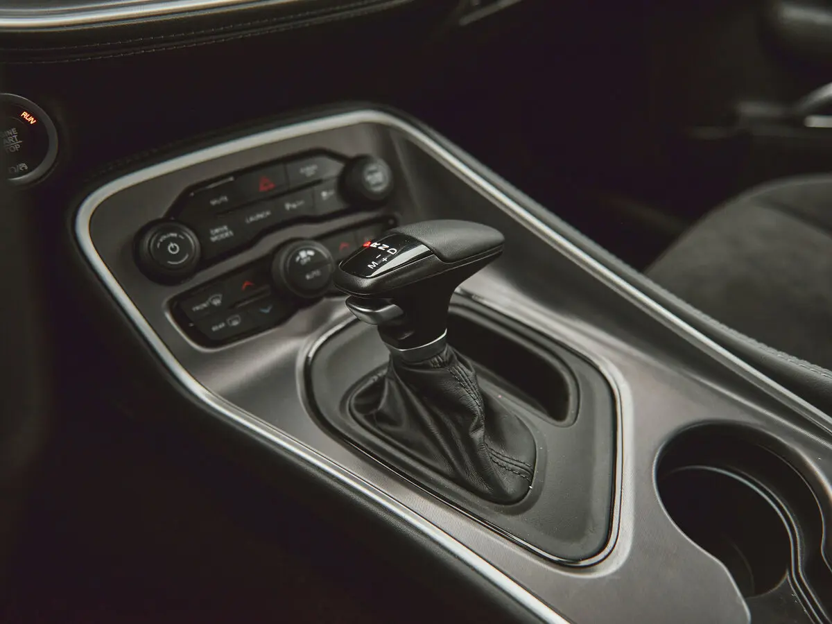 Dodge Challenger III Рестайлинг 2 Купе SRT — сүрөт 12