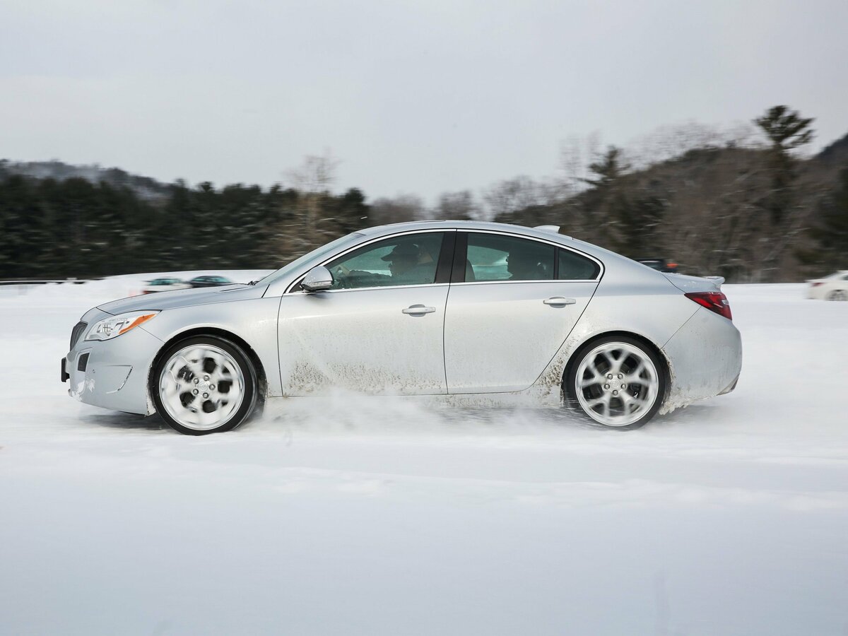 Buick Regal V Рестайлинг Седан — фото 2