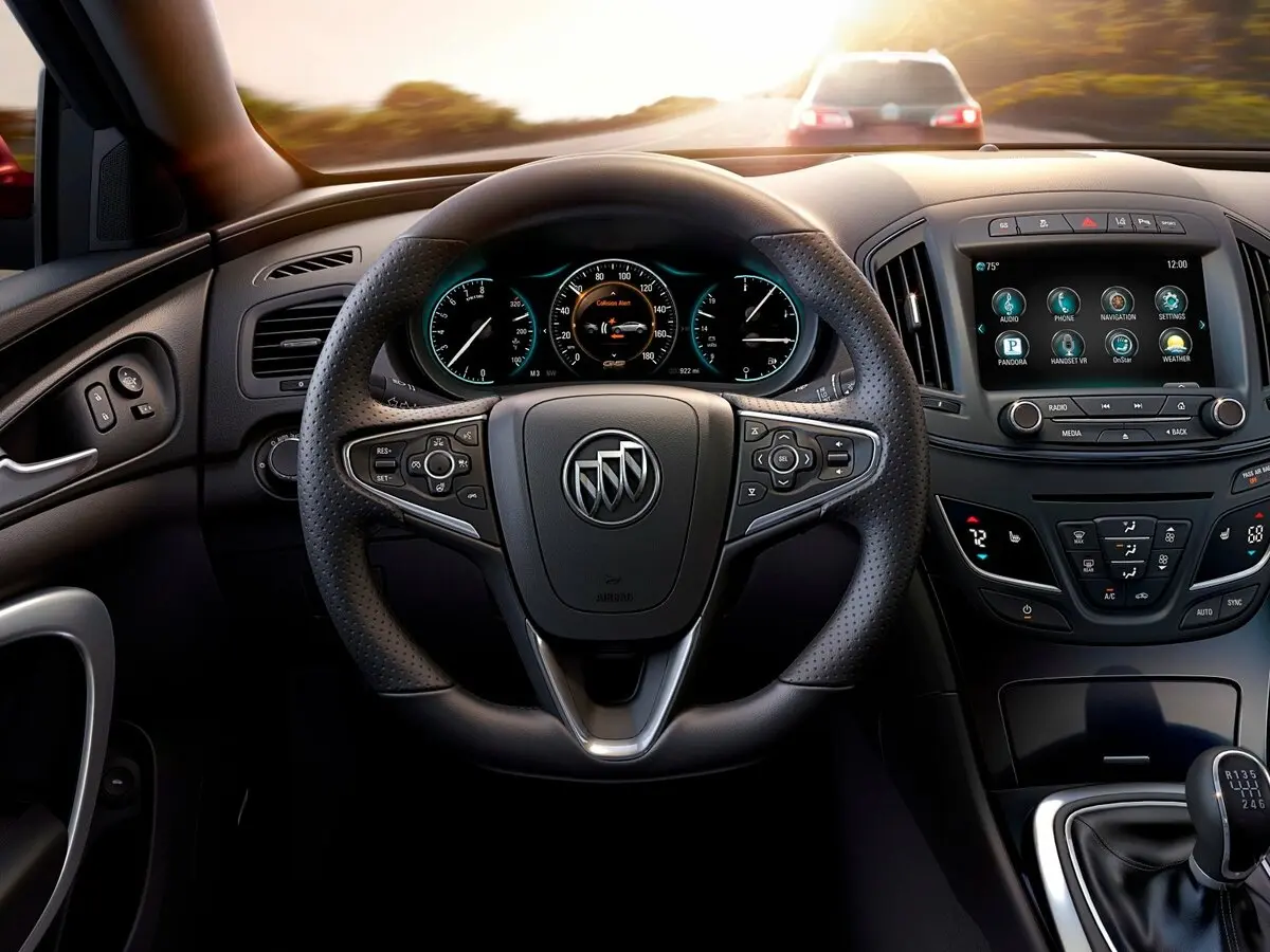 Buick Regal V Рестайлинг Седан — сүрөт 8