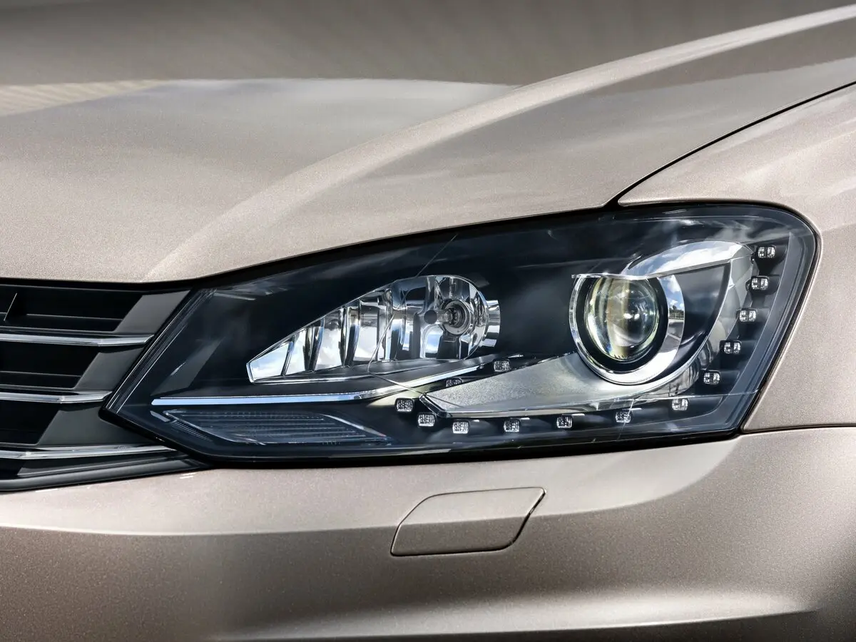 Volkswagen Polo V Рестайлинг Седан — фото 10
