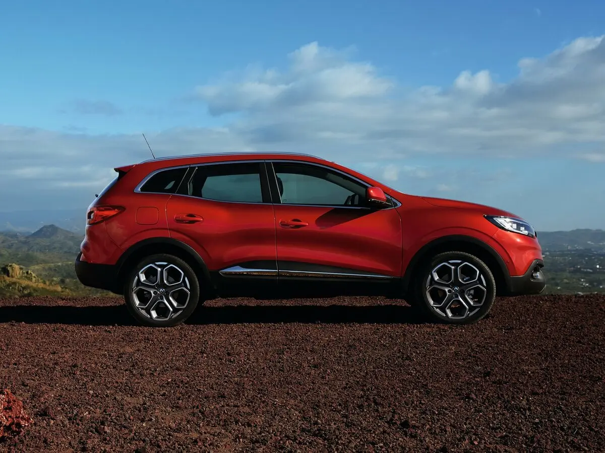 Renault Kadjar I Внедорожник 5 дв. — сүрөт 2