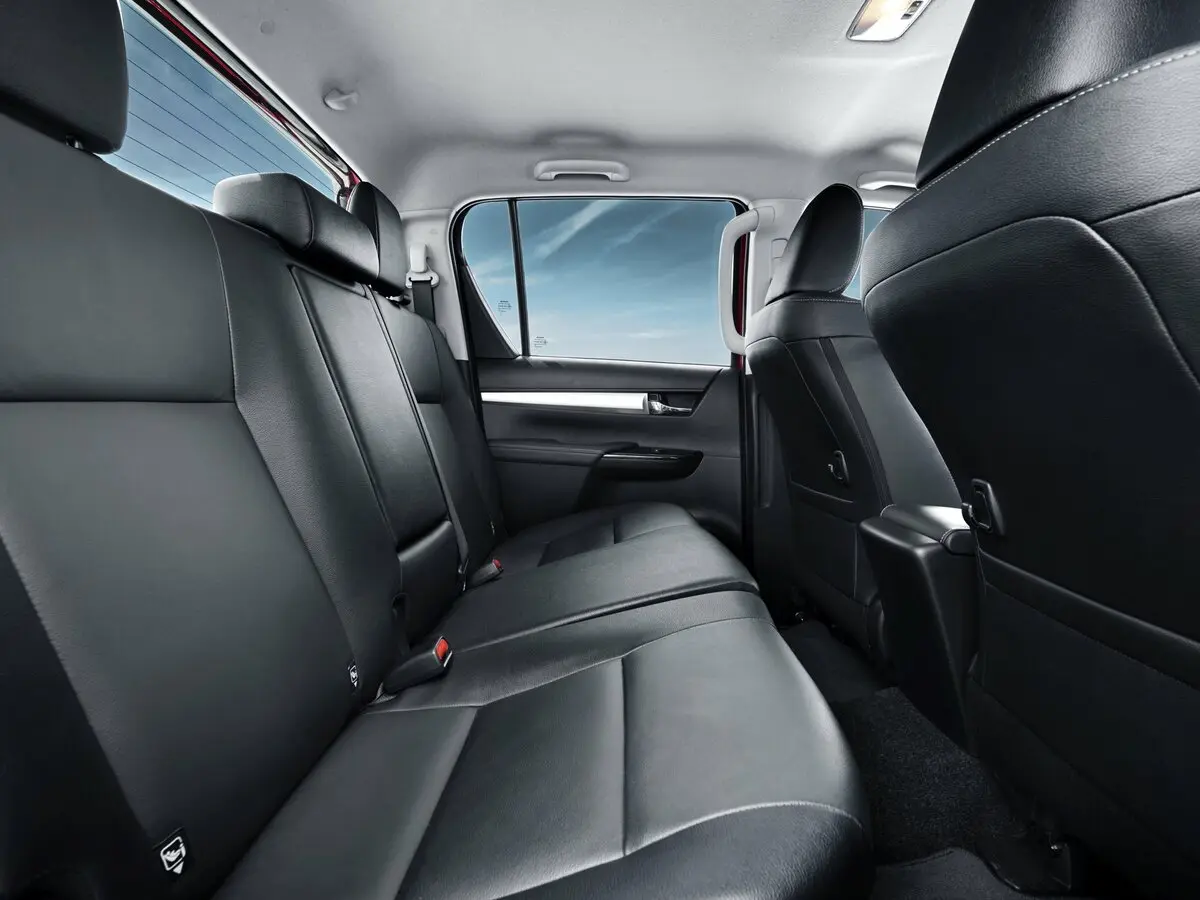 Toyota Hilux VIII Пикап Двойная кабина — сүрөт 11