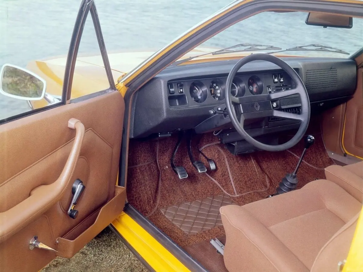 Renault 15 1972 – 1980 Хэтчбек 3 дв. — сүрөт 3