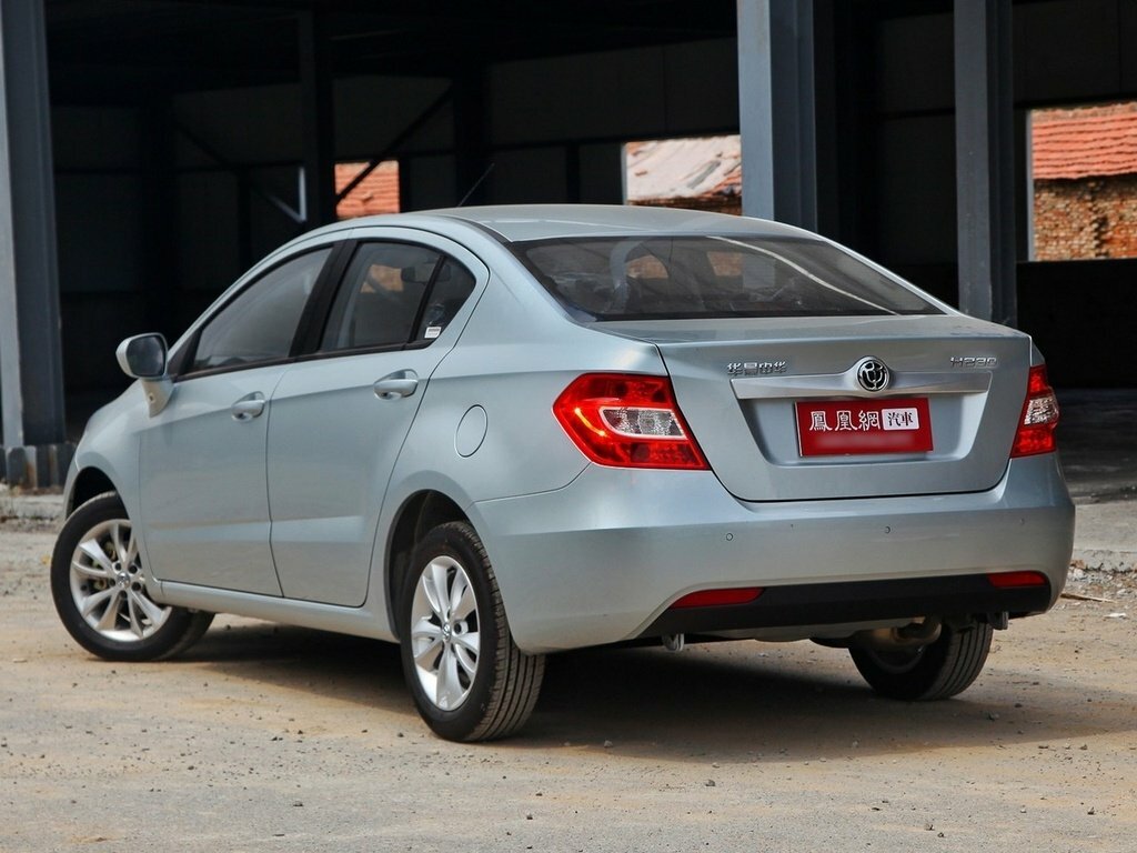 Brilliance H230 2012 – 2017 Седан — фото 4